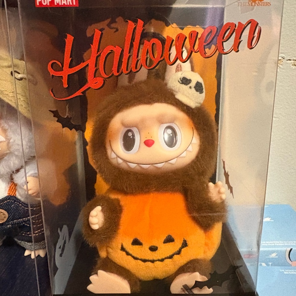 Popmart Pumpkin Labubu